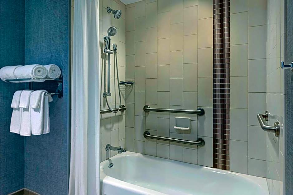 Hyatt Place Bloomington - Normal