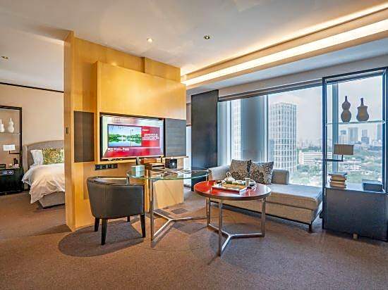 Fortune Bond Hotel