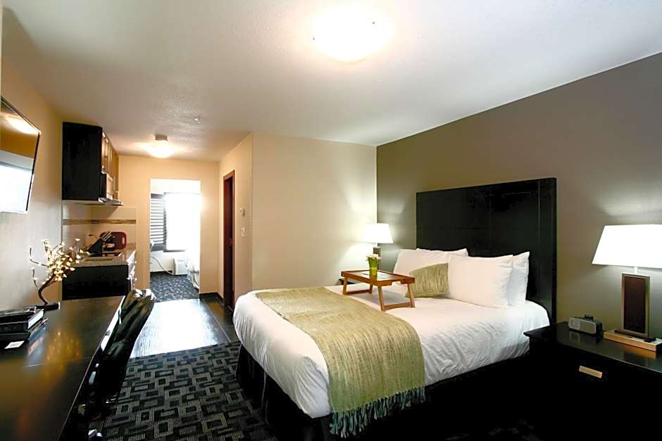Photo 1 of 8 of Deluxe Suite