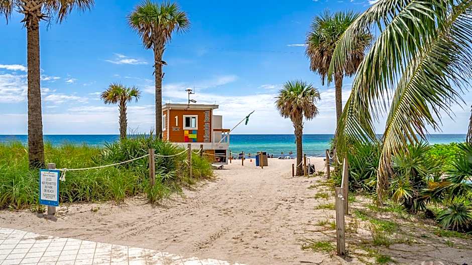 Modern Waterfront Retreat with Scenic Views