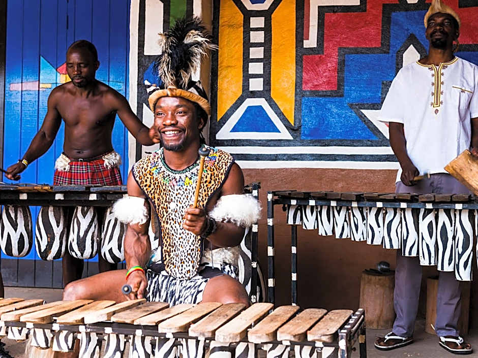 aha Lesedi African Lodge & Cultural Village