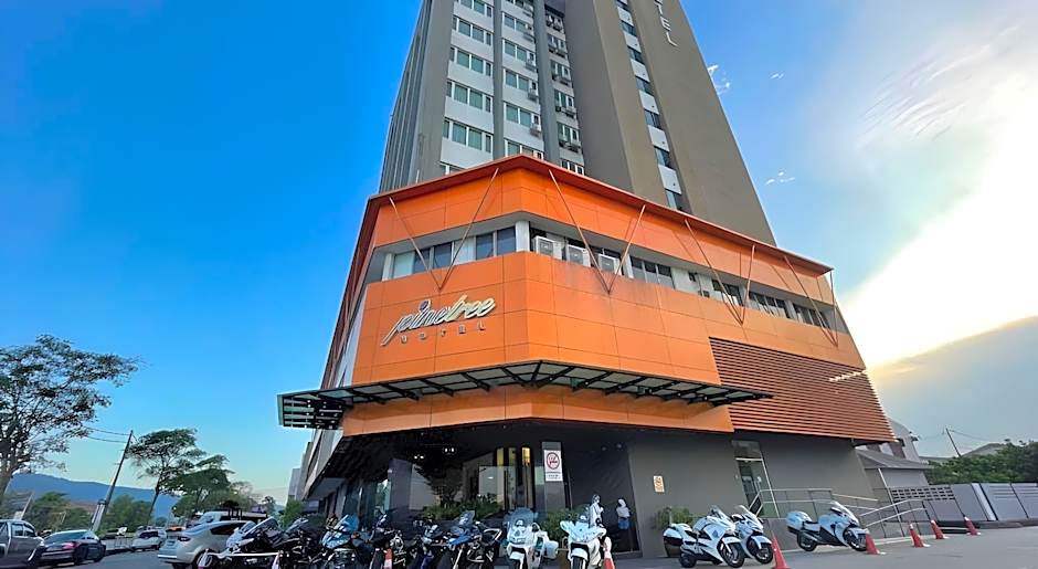 Pine Tree Hotel