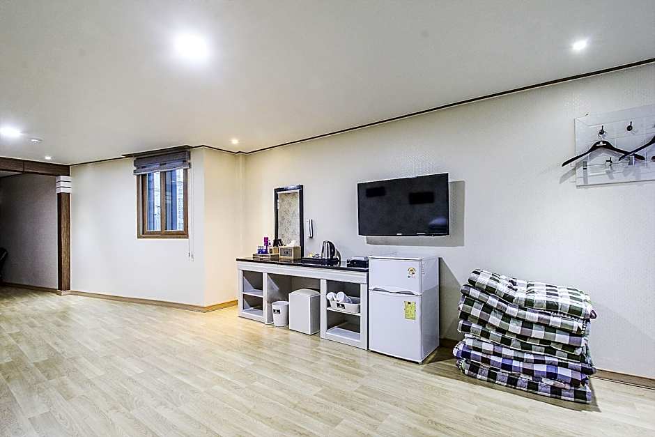 Dorcas Tourist Hostel