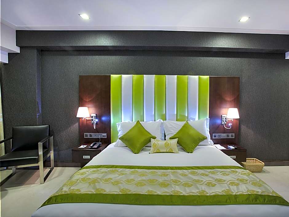Photo 1 of 4 of Deluxe Grand