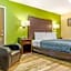 Econo Lodge West - Coors Blvd