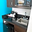 La Quinta Inn & Suites by Wyndham Oklahoma City North - Quail Springs