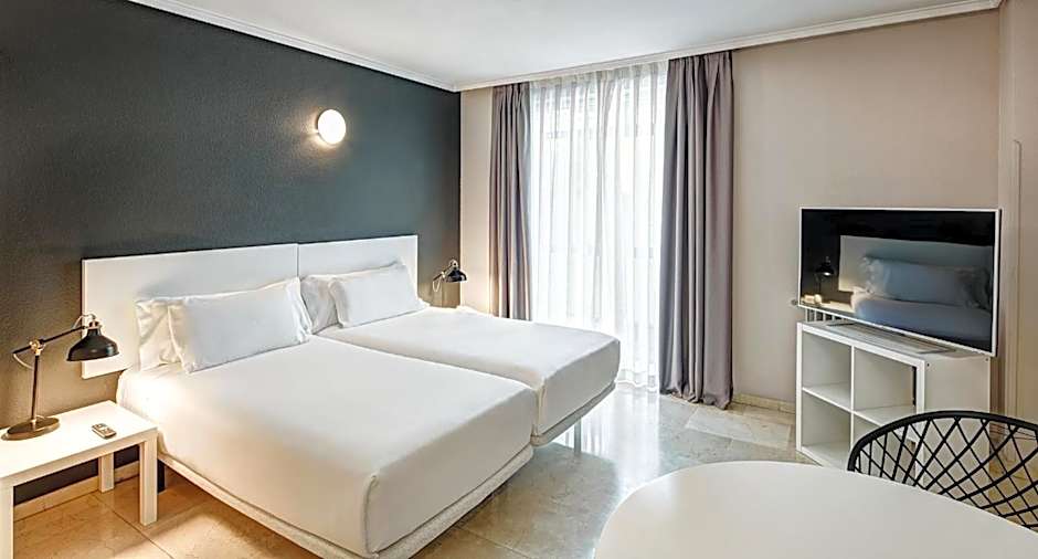 Photo 1 of 42 of Sercotel Togumar