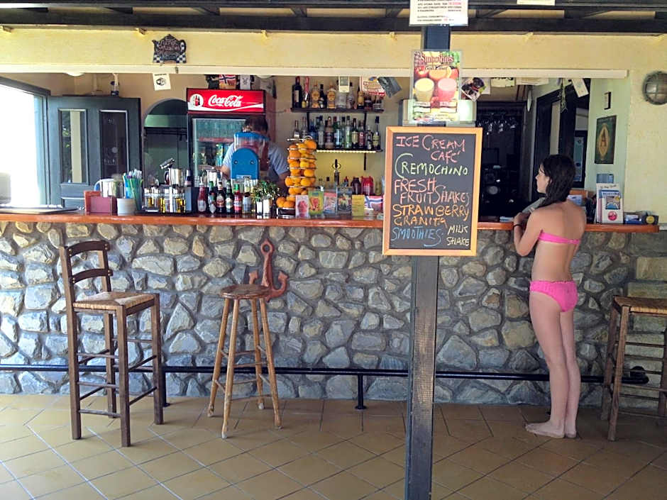 Angeliki Beach Hotel