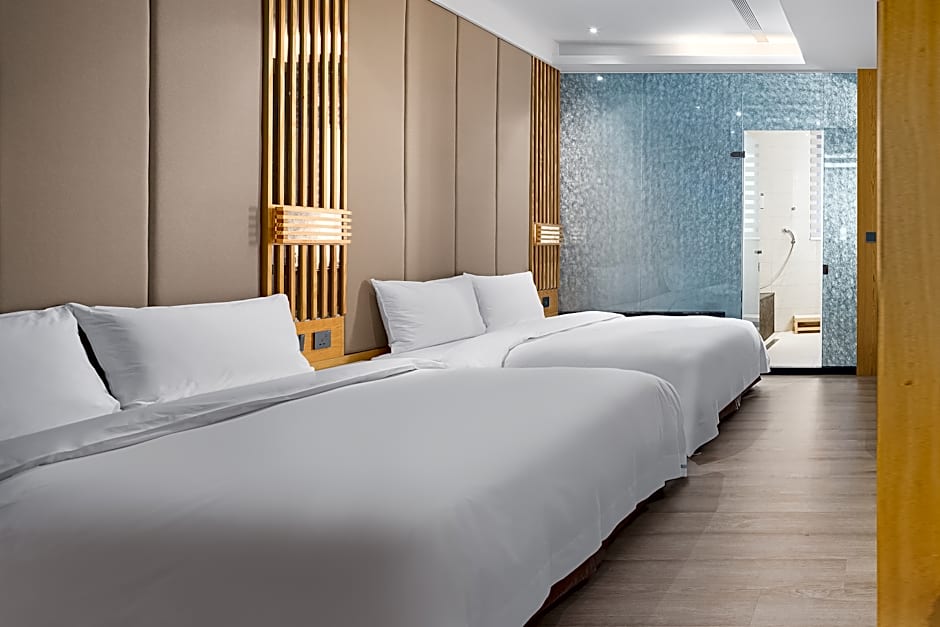 Gamalan FL Spring Hotel