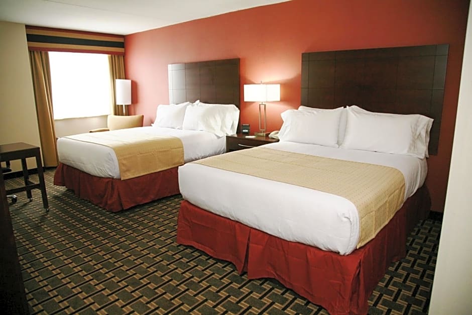 Holiday Inn New London by IHG
