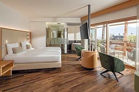Suite with Sauna