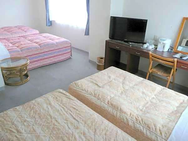 Hotel Peace Land Ishigakijima