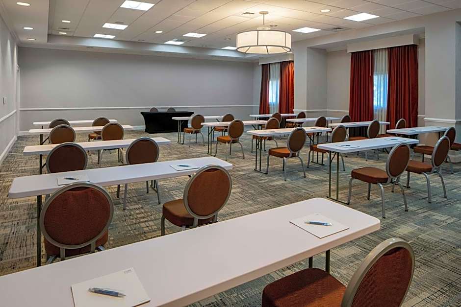 Four Points by Sheraton Suites Tampa Airport Westshore