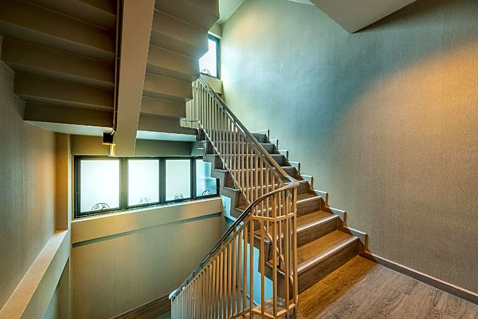 Happy Station Bangkok