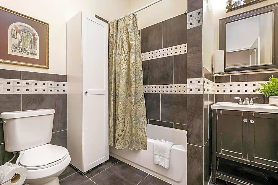 Modern, Spacious Condos with Luxury Amenities