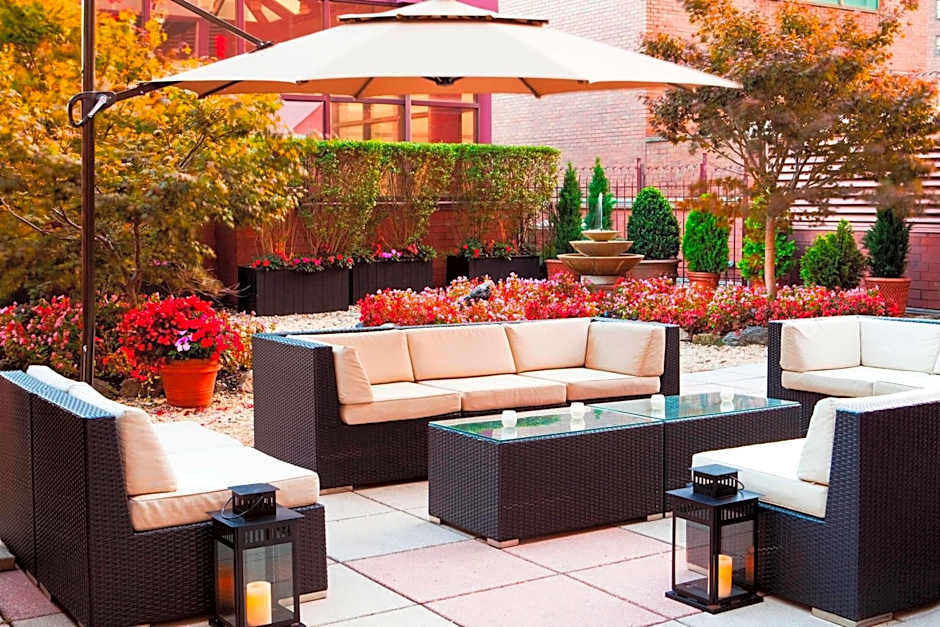 Sheraton Laguardia East Hotel