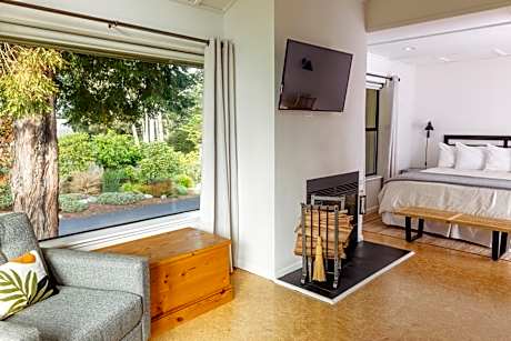 King Room with Garden View