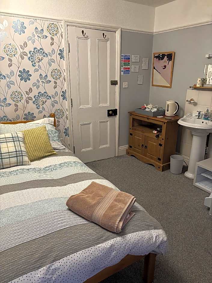Esklet Guest House