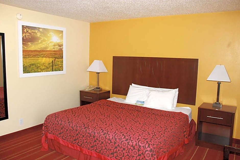 Days Inn by Wyndham Walcott Davenport