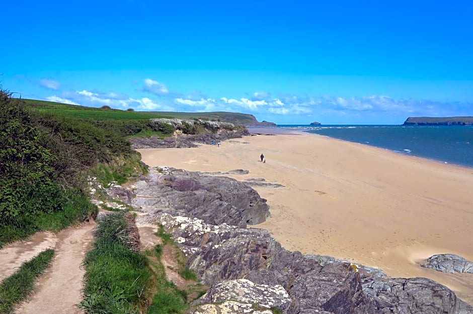 Edge of Padstow, 2 bedroom luxury lodge