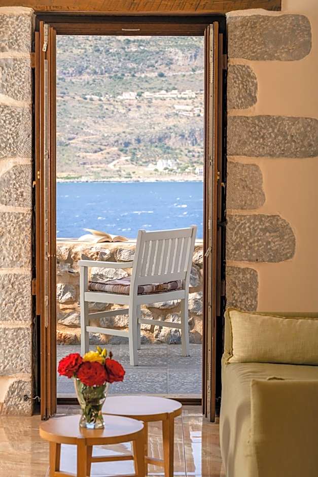Photo 1 of 8 of Deluxe, Sea View