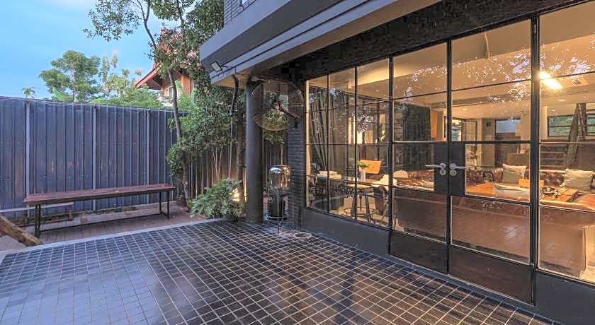 Phrip Phri Luxury Pool Villas