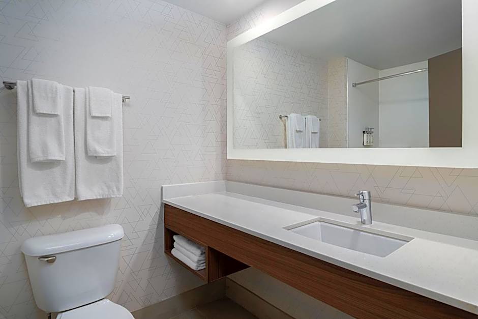 Holiday Inn Express Hotel & Suites Bentonville By IHG