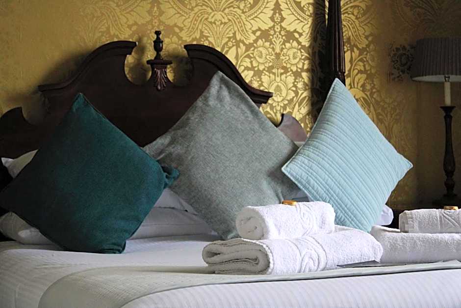 The Birdham Hotel & Restaurant