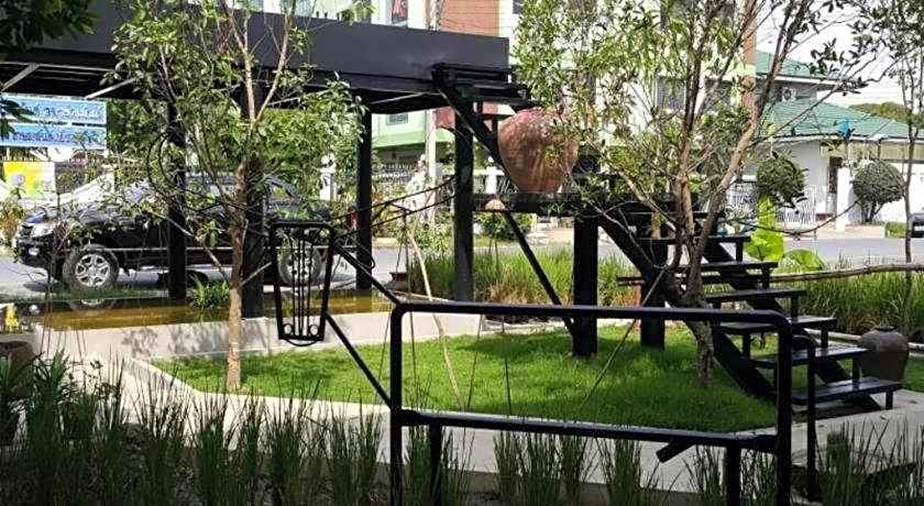 Silp-Pa Phra Nakhon Si Ayutthaya Hotel