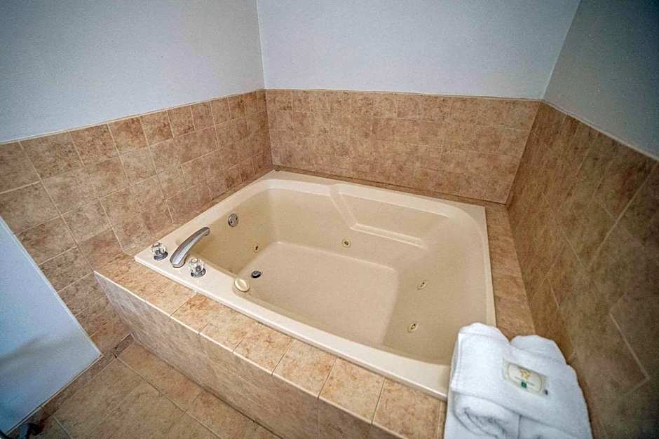 Quality Inn & Suites Watertown