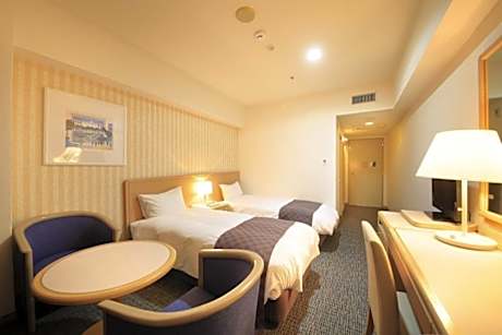 Twin Room - Non-Smoking