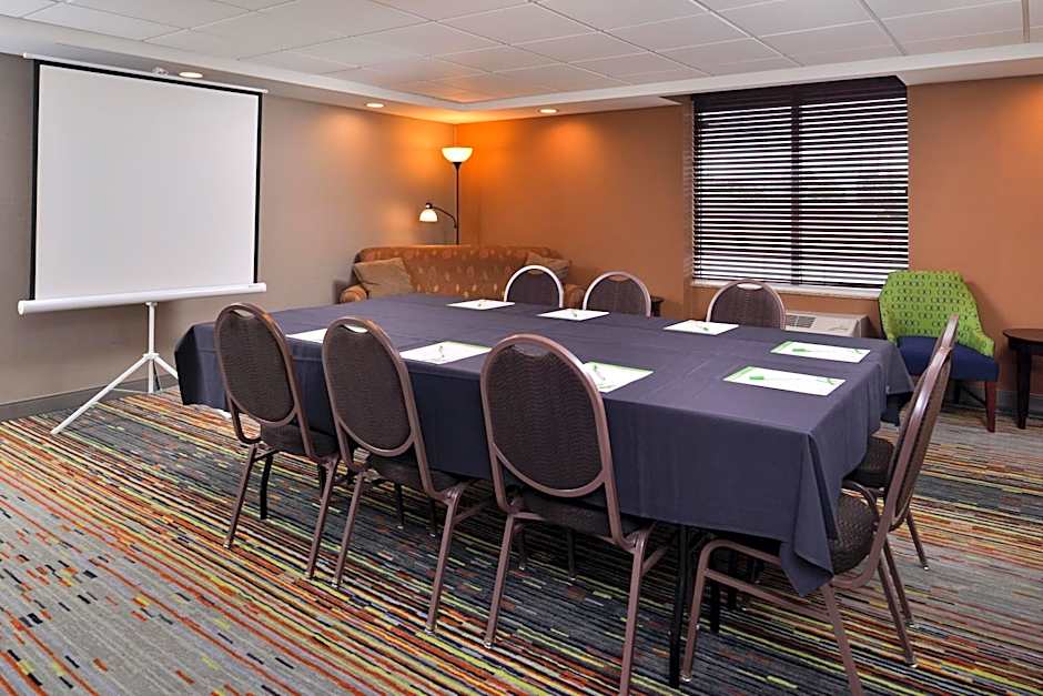 Holiday Inn Hotel & Suites Rochester - Marketplace By IHG