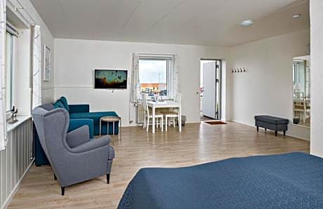 Family Room with Sea View