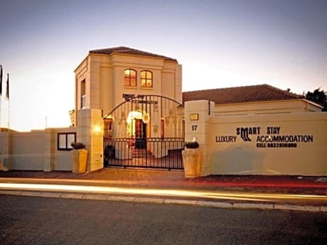 A Smart Stay Self catering Apartments