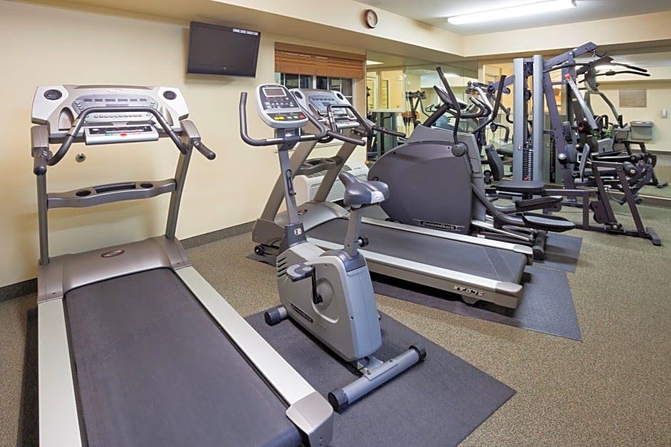 Candlewood Suites Milwaukee Brown Deer Hotel By IHG