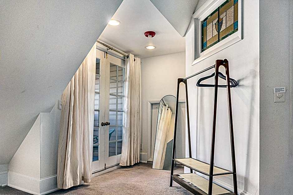 Hassinger Daniels Guest House
