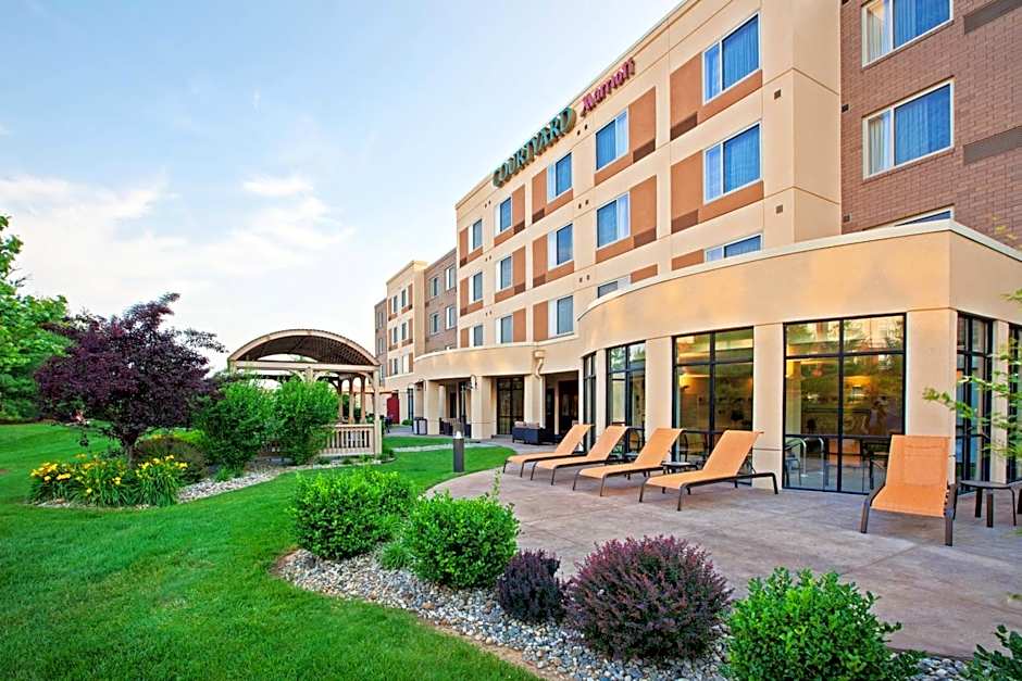 Courtyard by Marriott Louisville Northeast