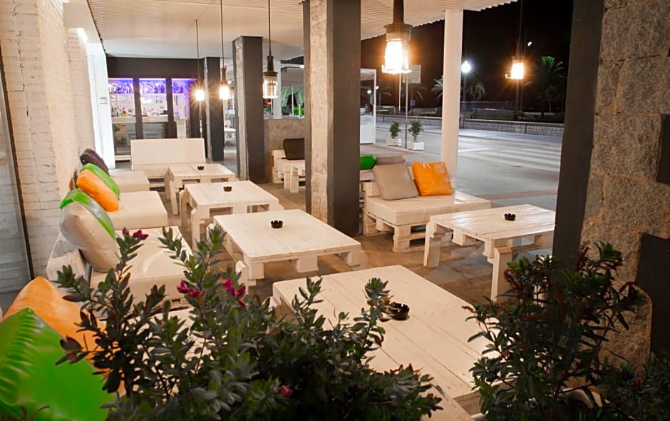 Hotel Brisamar Suites