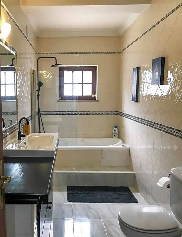 The Far End Surf House - Surf & Yoga Holidays