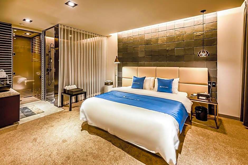 Chuncheon Hotel Bentley