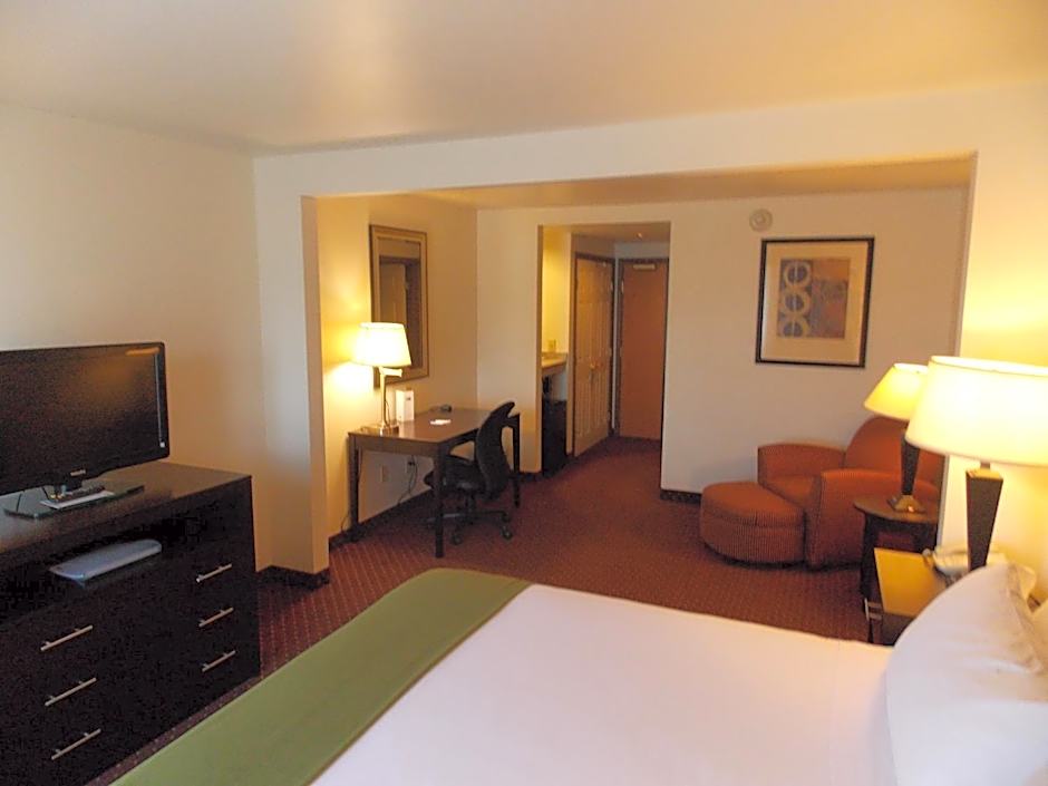 Holiday Inn Express Syracuse-Fairgrounds By IHG