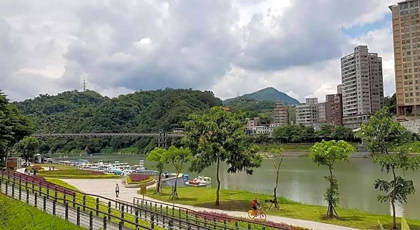 New California Hotel