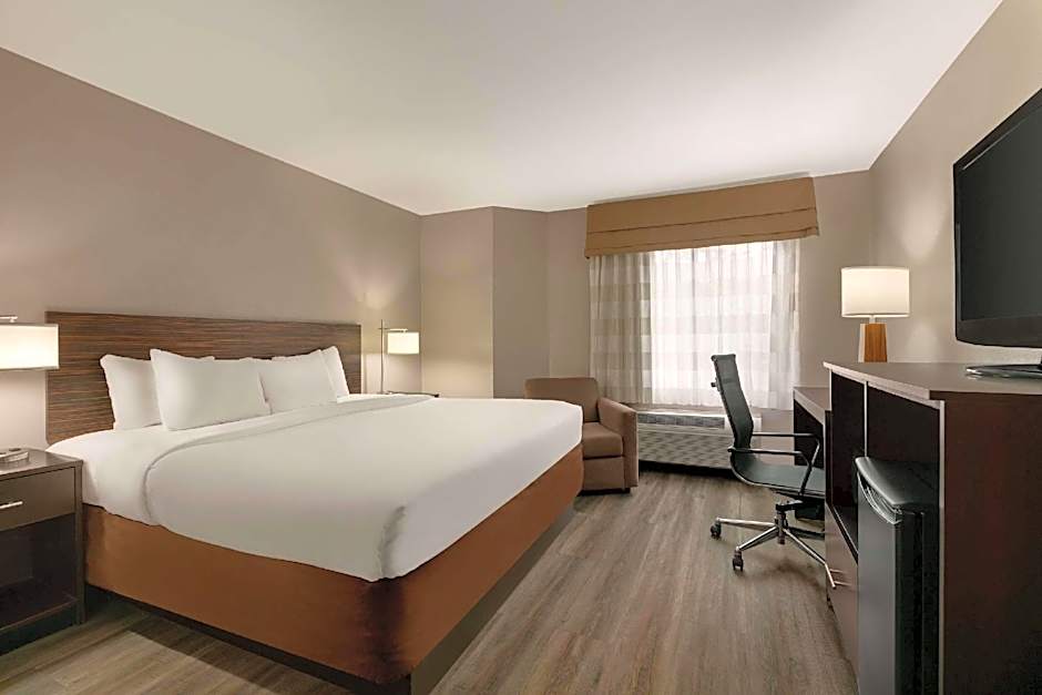 Country Inn & Suites by Radisson, Roanoke Rapids, NC