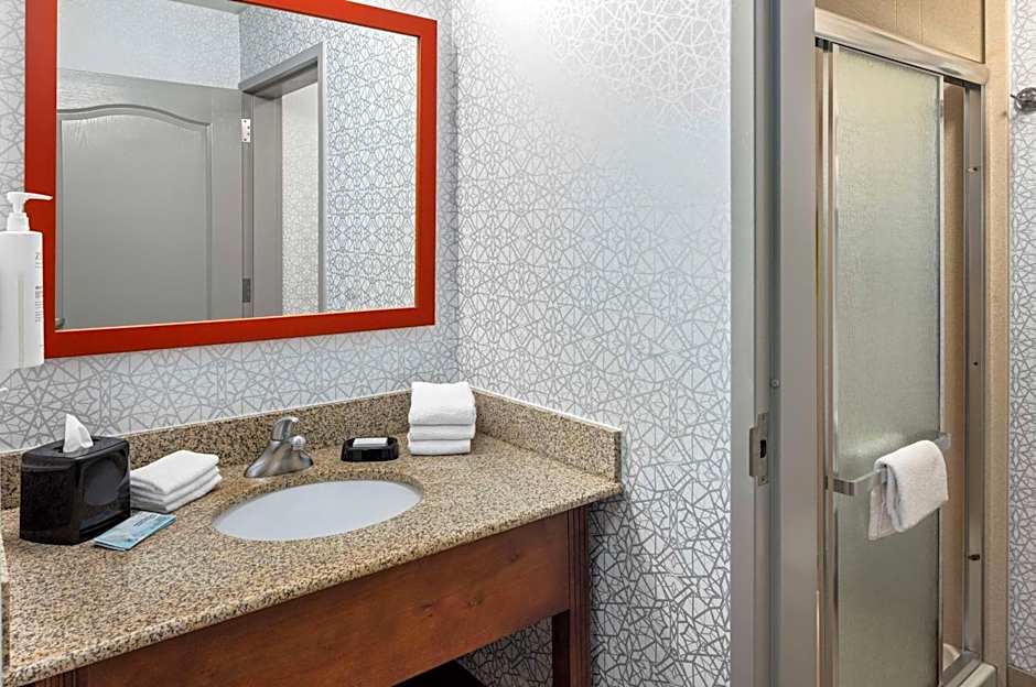 Hampton Inn By Hilton Fairmont