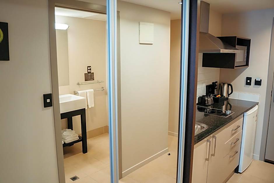 Auckland City Hotel - Hobson St