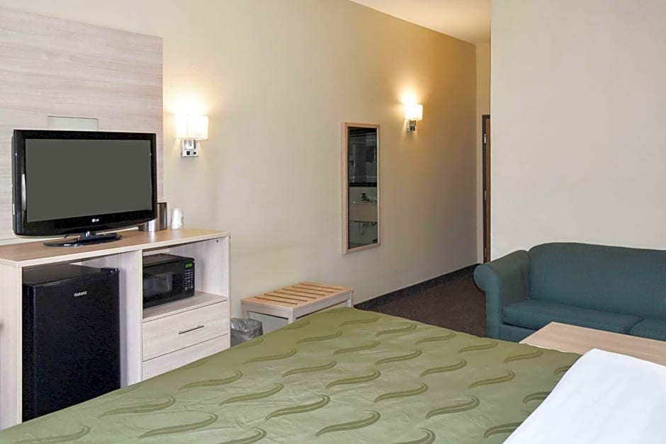 Quality Inn & Suites Brooks Louiville South