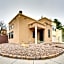 Albuquerque Getaway with Sandia Mountain Views!