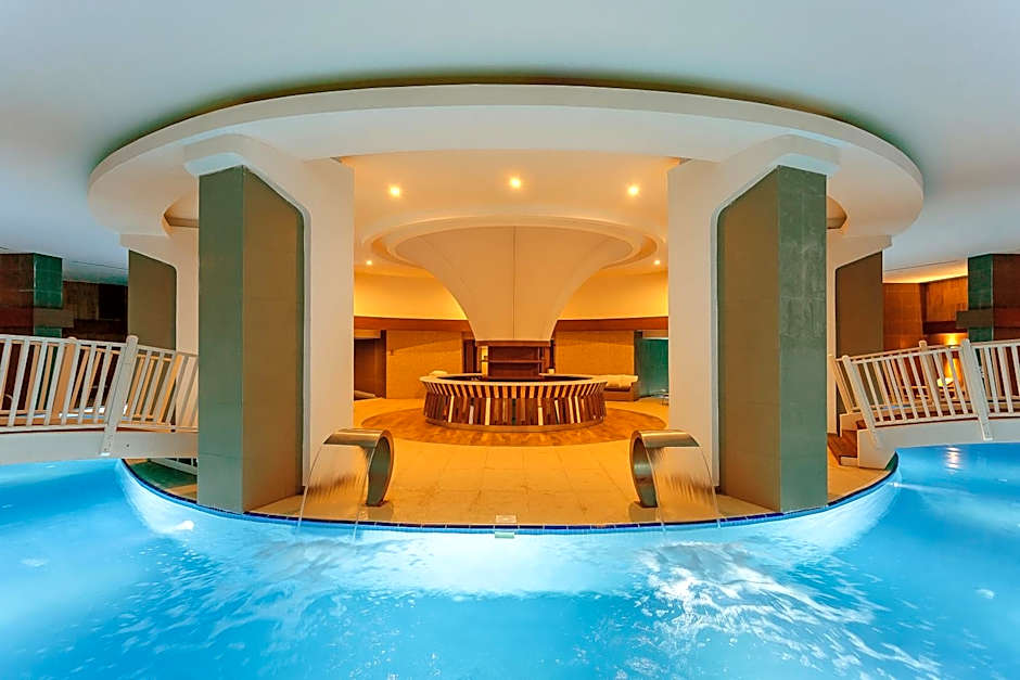 Wome Deluxe Hotel - Halal All Inclusive