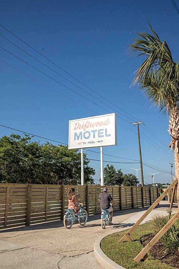 Driftwood Motel