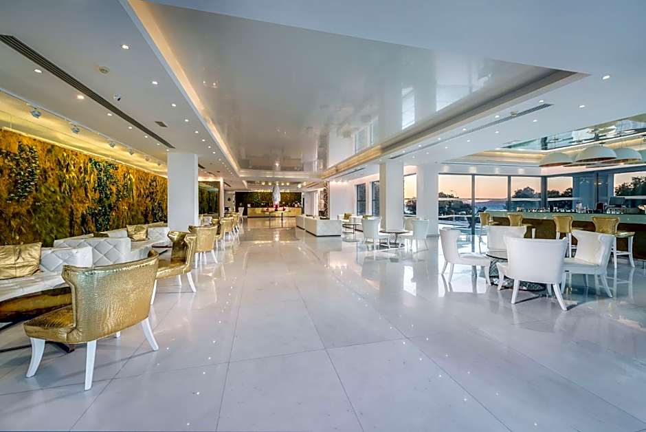 Diamond Deluxe Hotel - Adults Only